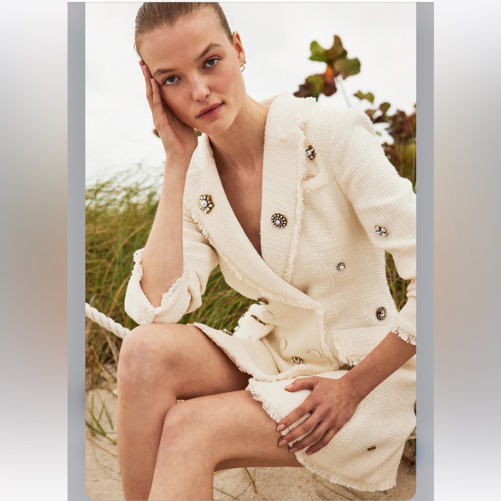 $695 Cinq à Sept Joel Embellished Blazer Dress